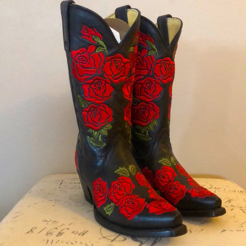 Valentines Corral Red Rose Western Boot